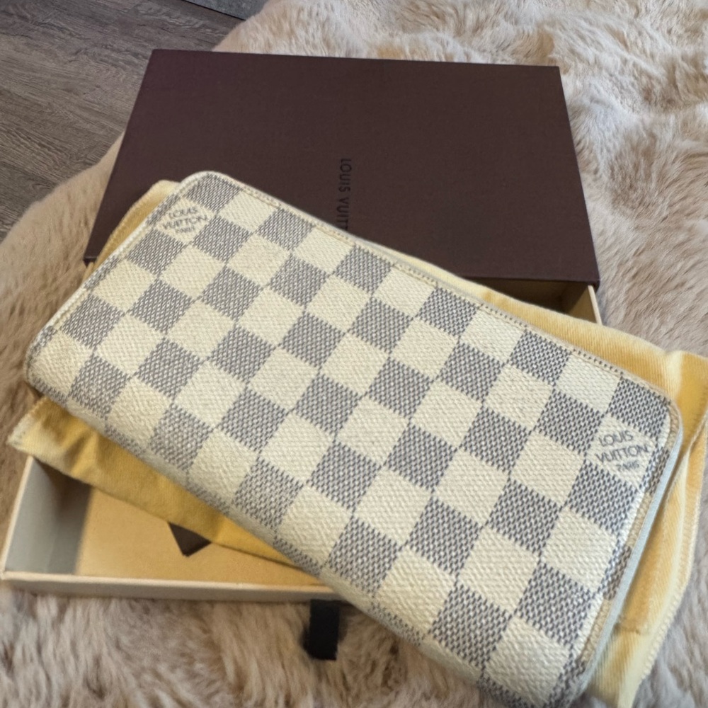 Louis Vuitton Damier Azur Long Wallet